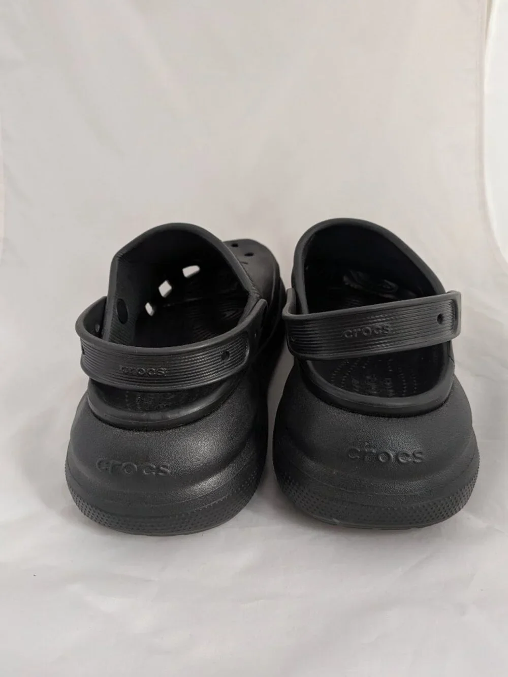 Crocs Men's Classic Mega Crush Clog Size 11 Black Platform Lug Sole